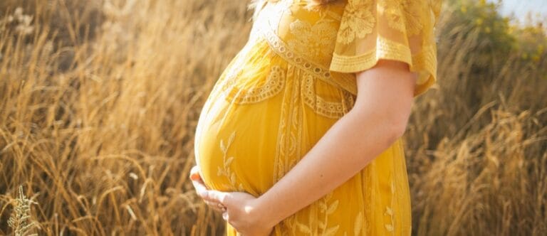 5 Ways to document your pregnancy using photos