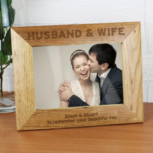(product) Personalised Bold Text 7x5 Landscape Wooden Photo Frame