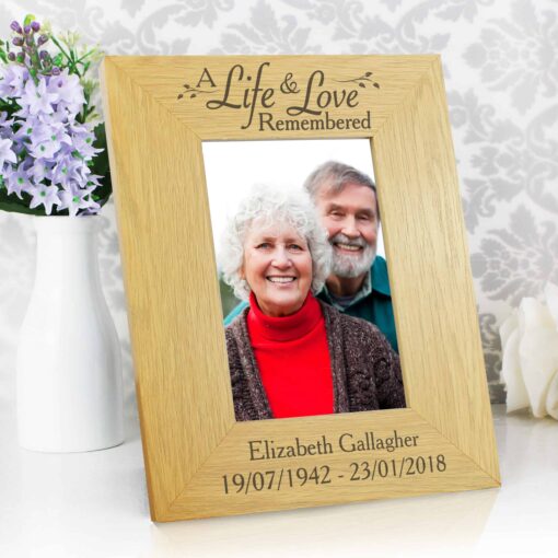 (product) Personalised Life & Love 4x6 Oak Finish Photo Frame