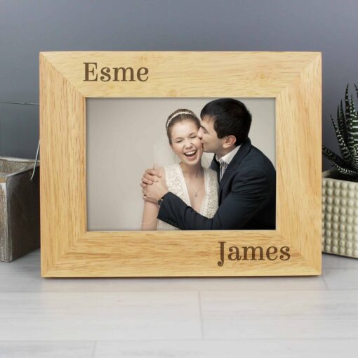 (product) Personalised Couples 6x4 Oak Finish Photo Frame