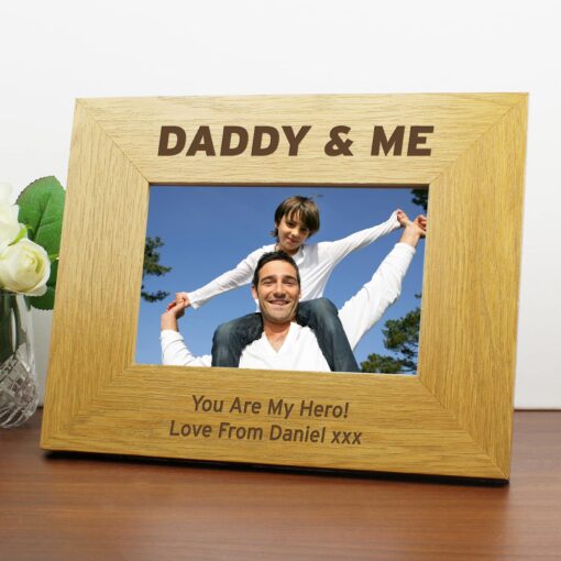(product) Personalised Oak Finish 6x4 Daddy & Me Photo Frame