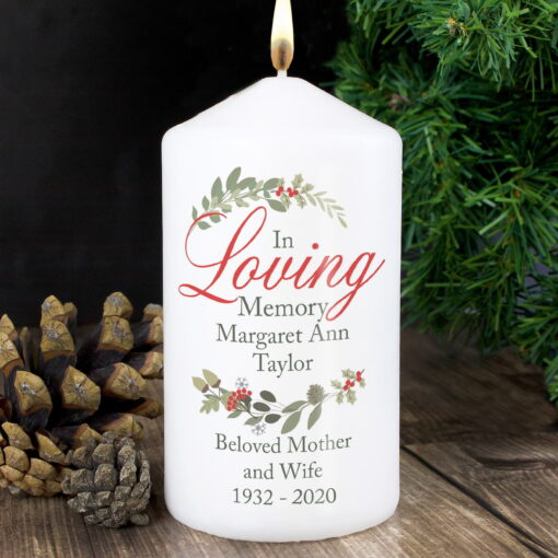 (product) Personalised In Loving Memory Wreath Pillar Candle