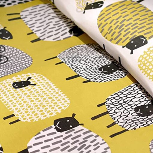 Sheep Duvet Cover Set in Yellow and white reversible pattern. Crazy sheeps all over the place, fun bed set for adults and children. Includes pillowcases. Easy care Poly cotton. - SINGLE