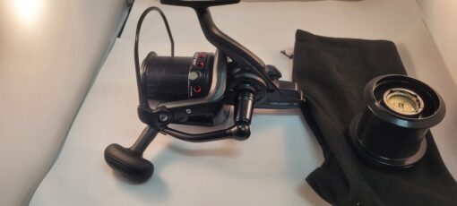 Akio Airloop R8 Black Edition Fixed Spool Reel