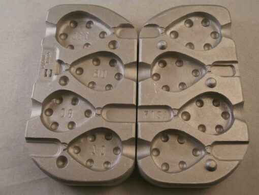 Aluminium Mould for 4 Flat Pear Grippa weights, 70,80,90 and 110 grams - cb134mouldloopsswivels
