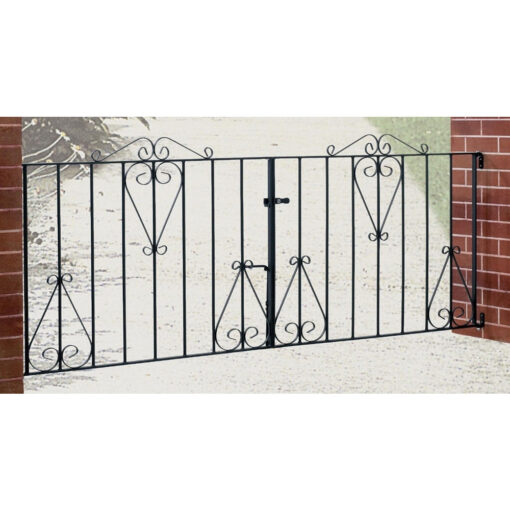 Classic Scroll Metal Driveway Gates 914mm High